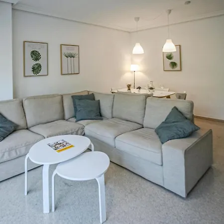 Apartment 3 Bedroom Awesome In *