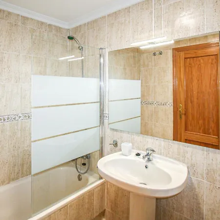 Apartment 3 Bedroom Awesome In *