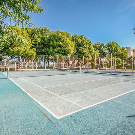 3 Bedroom Awesome In Apartment El Campello